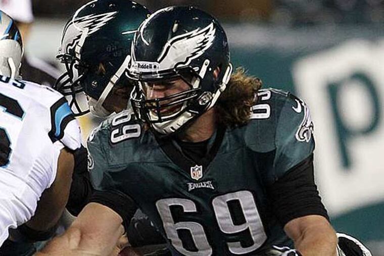 "I'm going to keep trying to be the best player in the league, whether or not anybody's watching. Just trying to perfect my craft," Evan Mathis said. (Yong Kim/Staff Photographer)