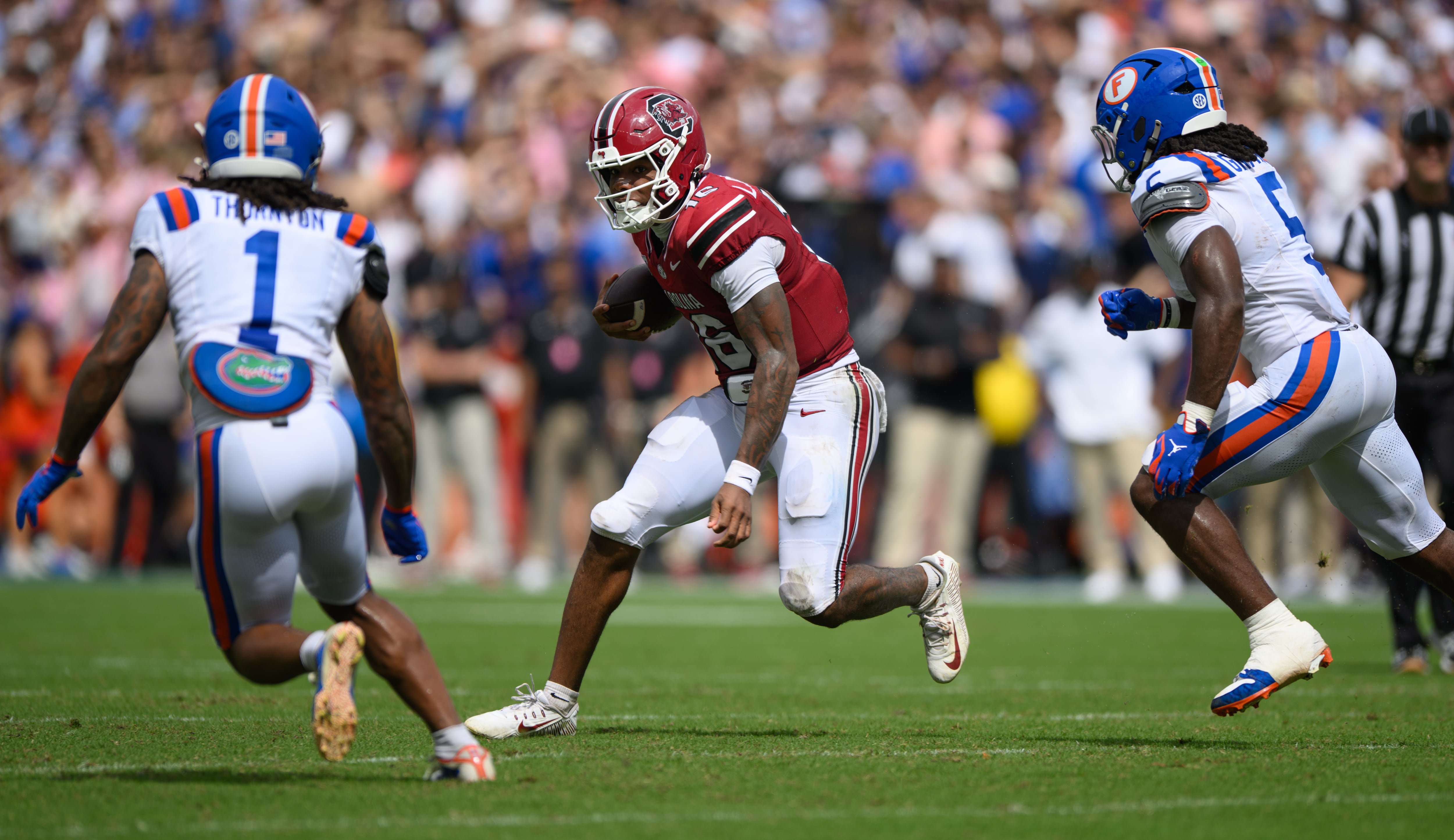 LaNorris Sellers shows up big, and South Carolina stuns No. 16 Florida 38-19 in the Swamp