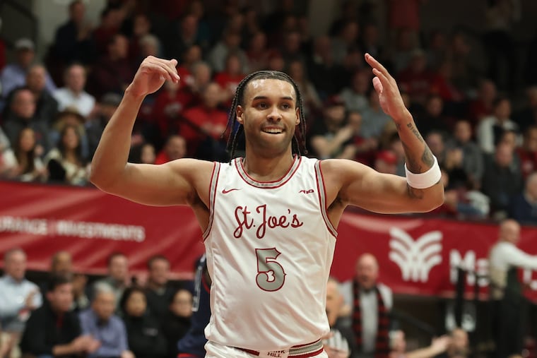 Lynn Greer III is heading to Temple for his senior season. He averaged 10.9 points last season at St. Joe's.