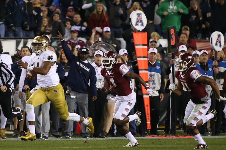 Temple lost a heart breaker to Notre Dame, 24-20, at Lincoln Financial Field in front of a roaring 69,000 fans. (David Maialetti/Staff photographer)