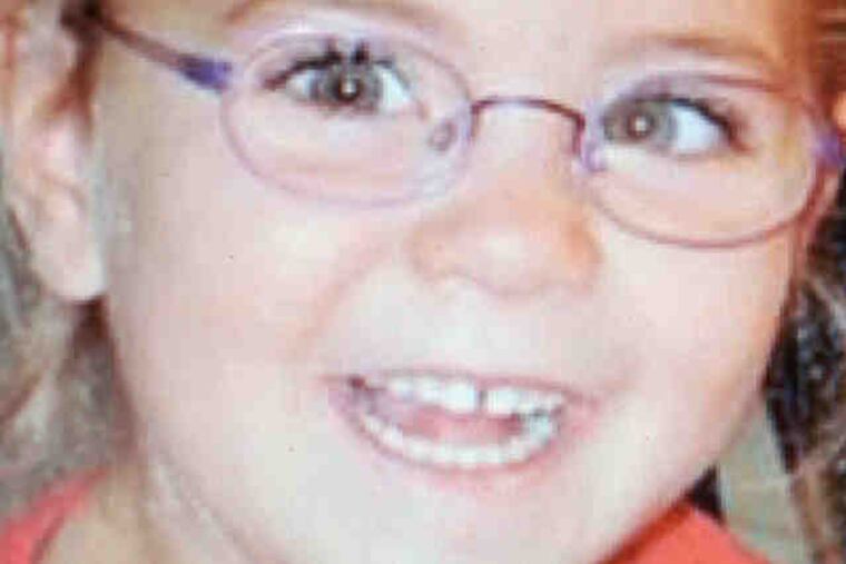 Alessia (left) and Livia Schepp.