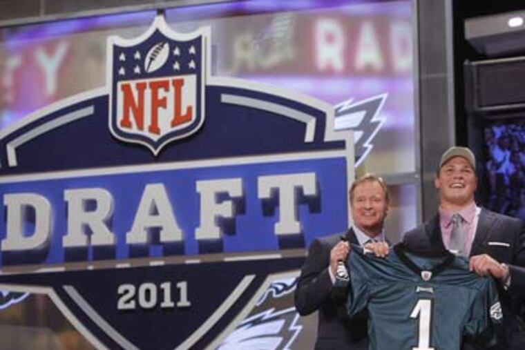 Baylor guard Danny Watkins, 26, has taken a slightly different route to the NFL. (AP Photo/Jason DeCrow)