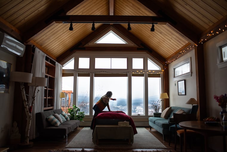 Suzanne, a former hospice chaplain, prepares her space near Montpelier in January for a guest coming to end their life under Vermont's medically-assisted-dying law, Act 39. MUST CREDIT: Ian Thomas Jansen-Lonnquist/For The Washington Post