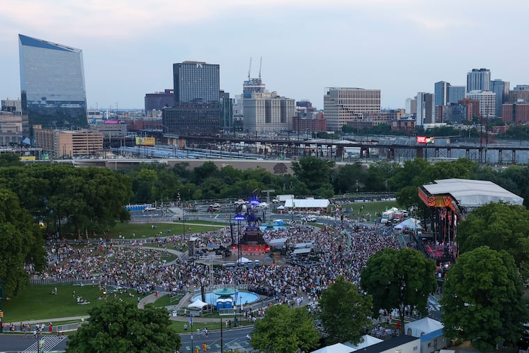 Despite the heat and weather issues, crowds of people remained peaceful during the One Philly: Unity Concert for America on the Benjamin Franklin Parkway Saturday.