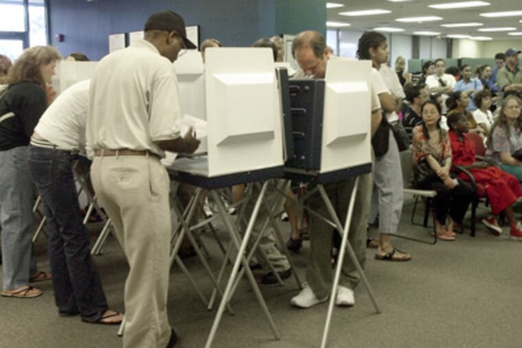 People register their votes during early voting this year in Orlando, Florida. (AP)
