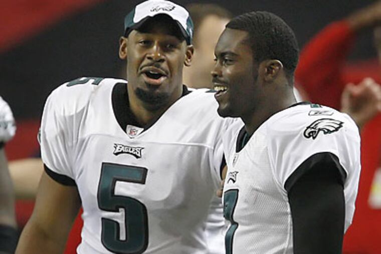 Donovan McNabb sent Kevin Kolb a text message wishing him good luck this season. (Ron Cortes/Staff file photo)