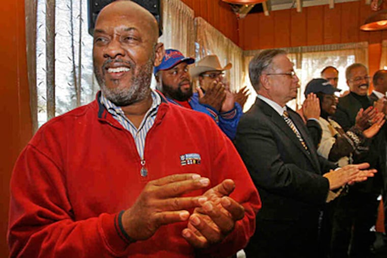 State Rep. Dwight Evans (D., Phila.) at an Election Day luncheon he held for Democratic backers and elected officials at Relish on Ogontz Avenue. (Alexjandro A. Alvarez/File)