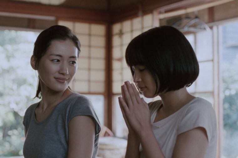 Long-lost sibs played by Haruka Ayase (left) and Suzu Hirose in Hirokazu Koreeda's "Our Little Sister."