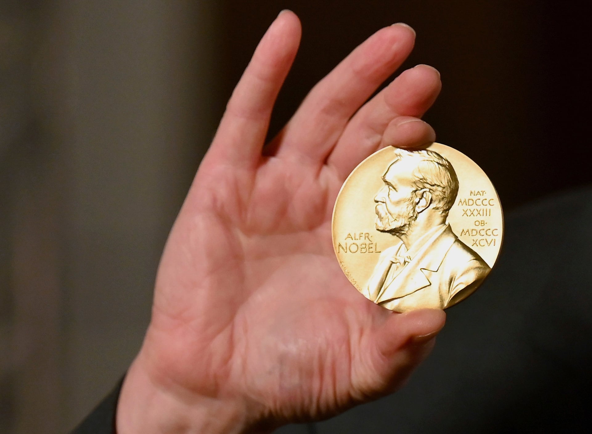 Robert E. Hall and Michael Woodford win Nobel memorial prize in economics
