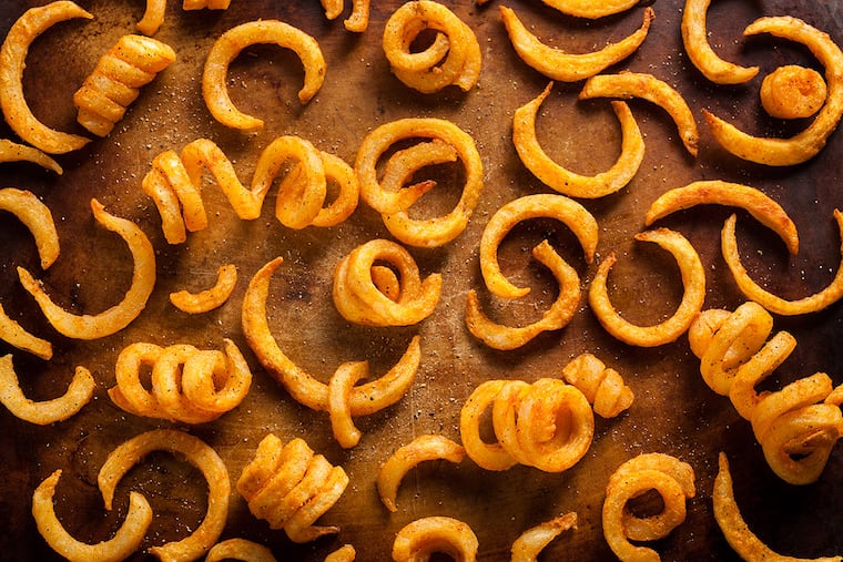 Most fryers are used to cook foods other than fries, such as breaded chicken fingers, mozzarella sticks or wings, which all contain gluten. These foods could contaminate the fryer.