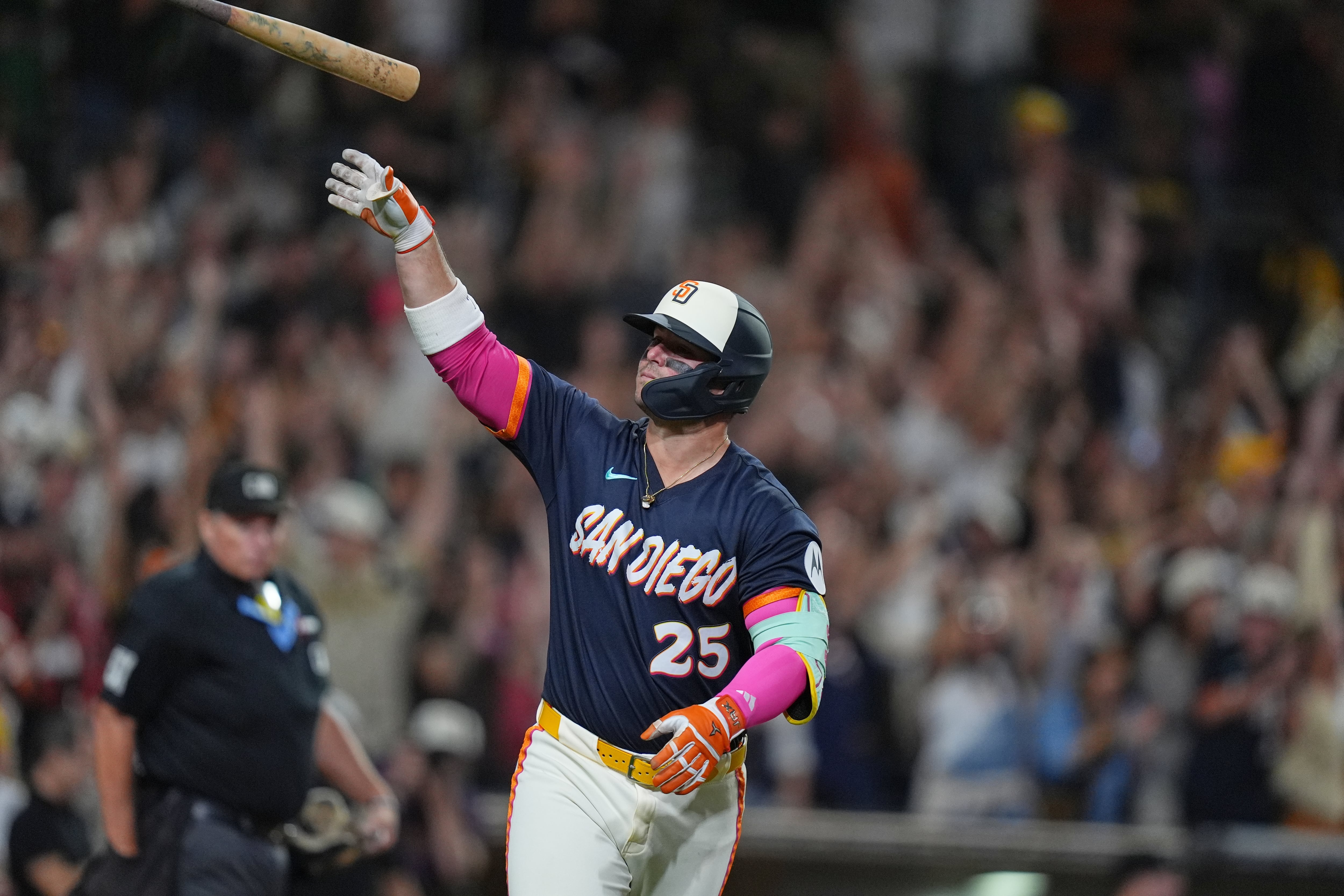 Ty France's 3-run homer helps Padres to 8-2 win over Marlins and into tie for top NL wild-card spot