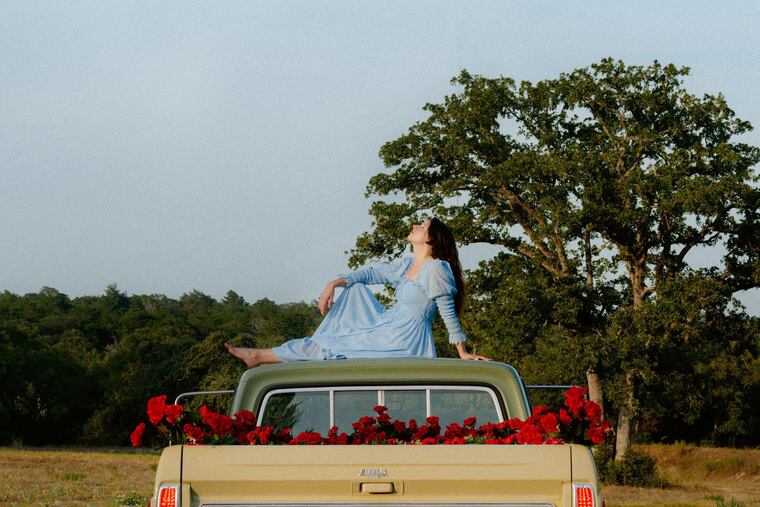 The album cover for Waxahatchee's 'St. Cloud.'