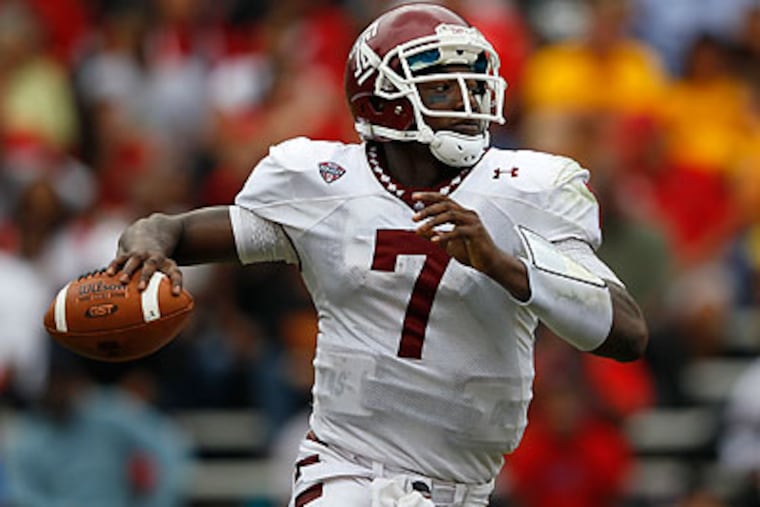 "We need to humble ourselves from that victory last week," Temple quarterback Chester Stewart said. (Patrick Semansky/AP)