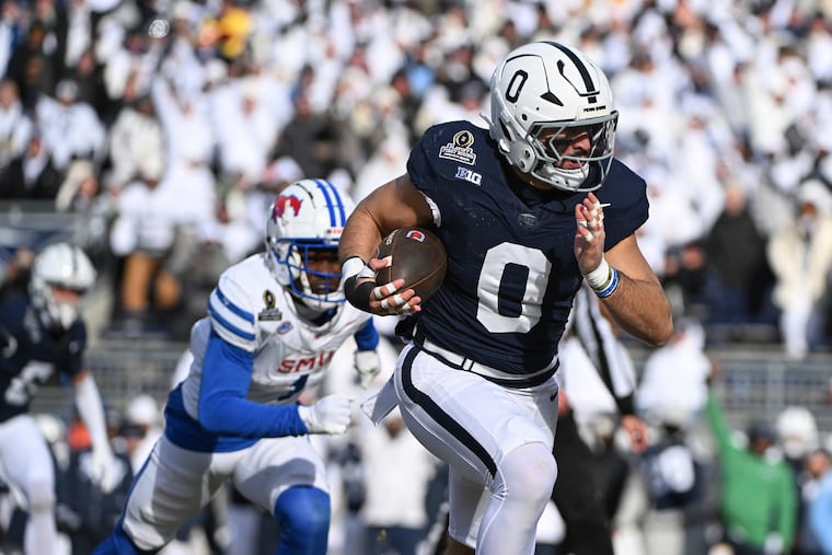 Penn State linebacker Dominic DeLuca returns an interception for a touchdown during a first-round College Football Playoff win over SMU on Dec. 21.