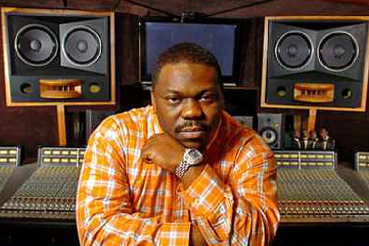 One man was shot early Saturday morning during a brawl at a 35th birthday party at a Penn's Landing club for gangsta rapper Beanie Sigel. Nearly 600 people attended the bash. (Clem Murray / Staff Photographer / File)