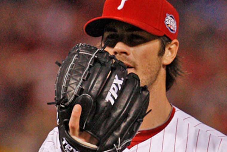 Cole Hamels stares at the batter in the 1st inning of Game 3 of the 2009 World Series. ( Ron Cortes / Staff Photographer )