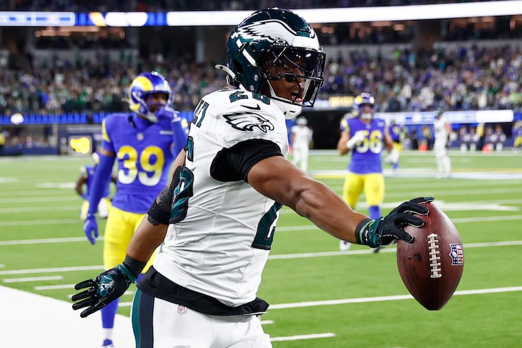 Eagles running back Saquon Barkley scored four touchdowns and ran for 460 yards in two games against the Rams last season.