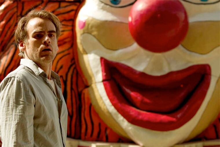 David Jahn, portrayed by Sebastian Blomberg, is a detective who has lost his wife in "The Silence."