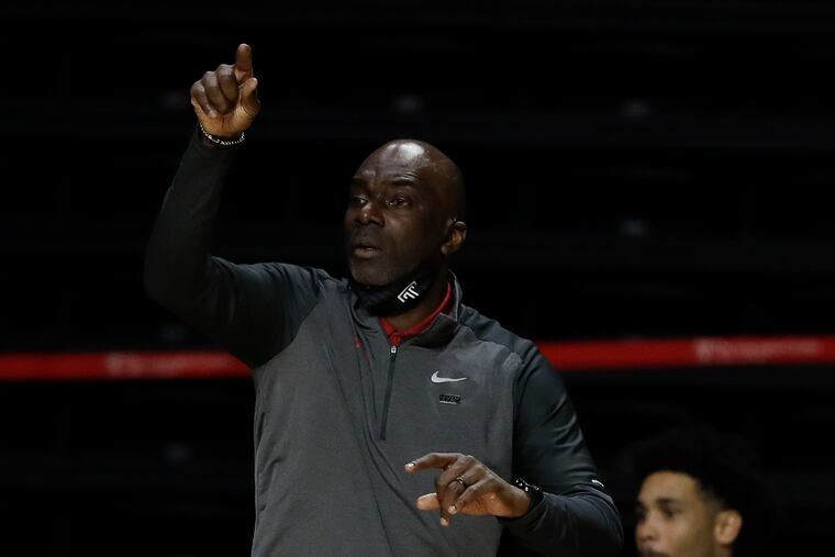 Coach Aaron McKie's Temple men's basketball team is 5-10 this season.