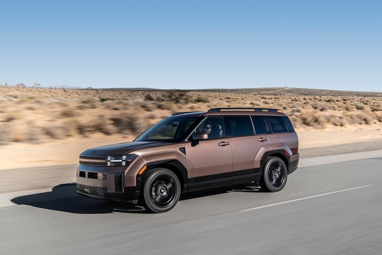 The 2026 Hyundai Santa Fe Hybrid has a shape so boxy it could be straight out of the 1980s.