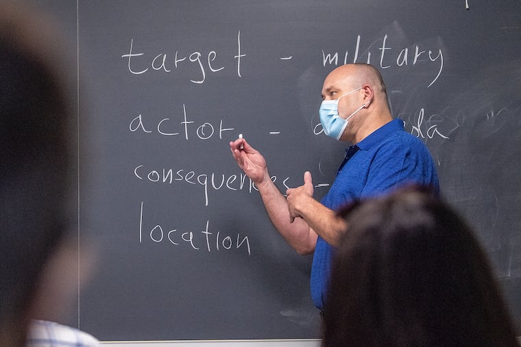 Barak Mendelsohn teaches students on Aug. 31, 2021, during a class on terrorism at Haverford College. An expert in the Jihadi movement and Al-Qaeda, he has been teaching there since 2007.