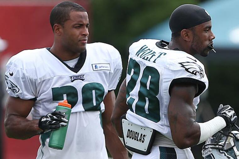Eagles safeties Nate Allen (left) and Earl Wolff. (David Maialetti/Staff Photographer)