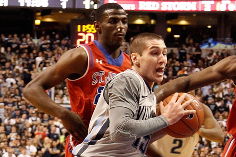Villanova's Ryan Arcidiacono drives to the basket against St. John's. (Ron Cortes/Staff Photographer)