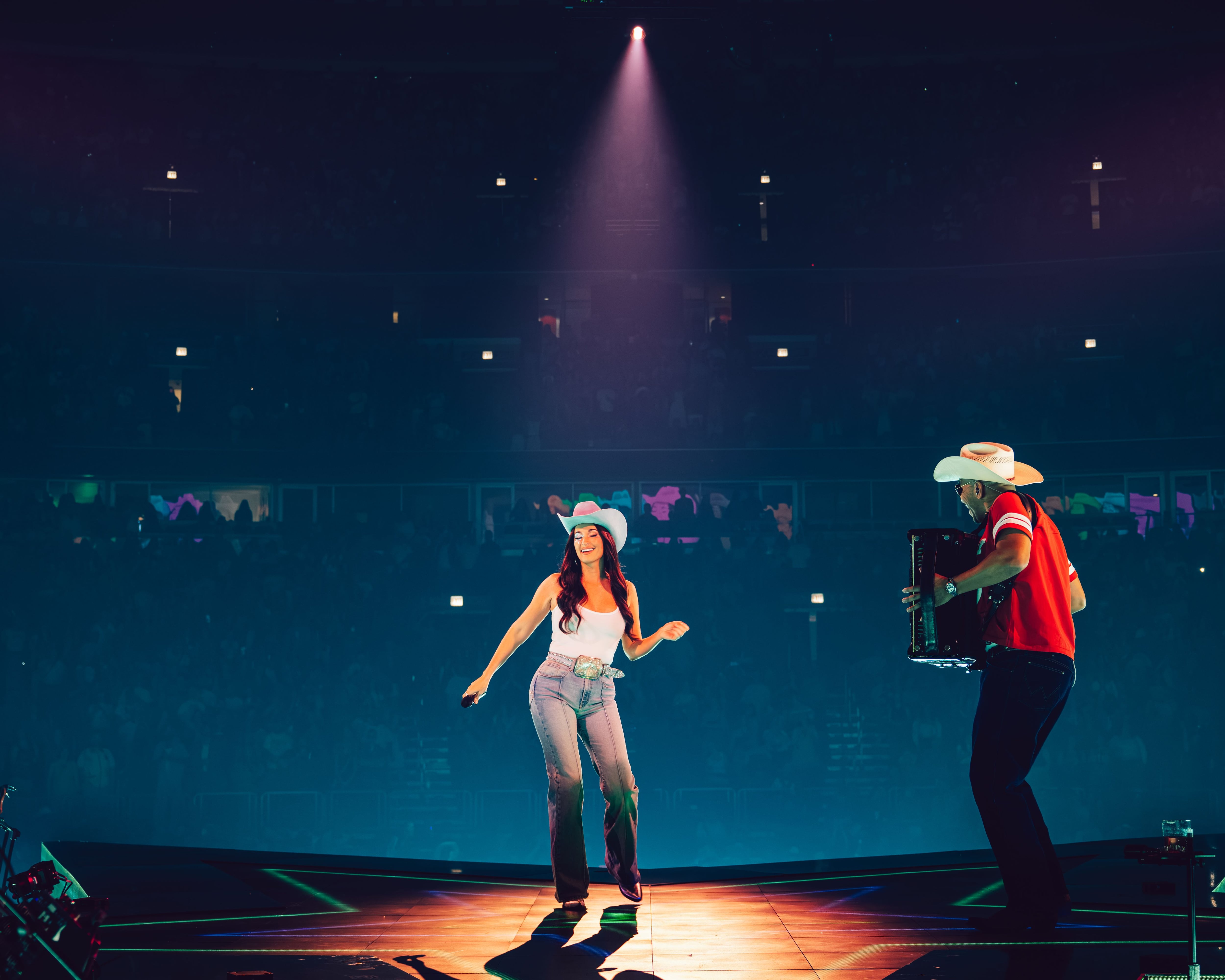 Kacey Musgraves’ ‘Middle of Nowhere’ tour stop in South Philly was a sparkling, consistently pleasing affair