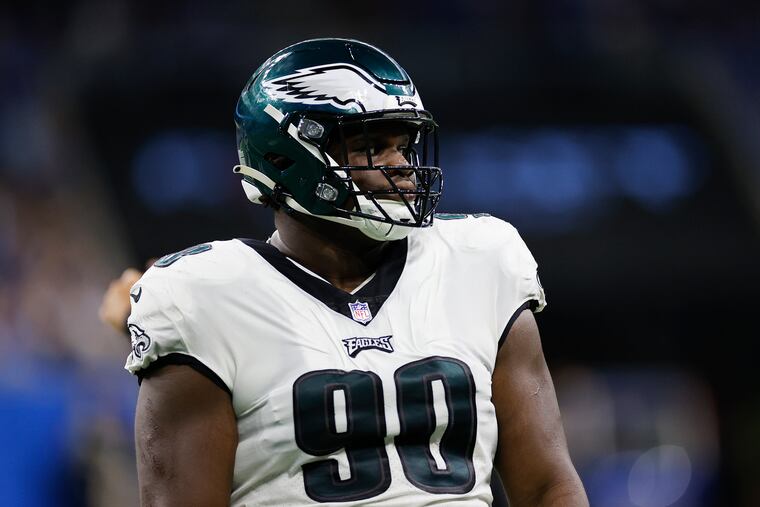 Eagles defensive tackle Jordan Davis suffered a high ankle sprain during an Oct. 30 game against the Steelers.