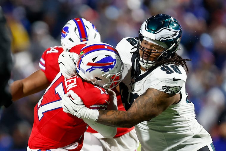 Eagles defensive tackle Jalen Carter sacks Buffalo’s Josh Allen during the second quarter.