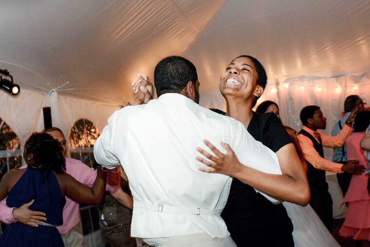 Victim Laura Araujo with her brother, Lorenzo.