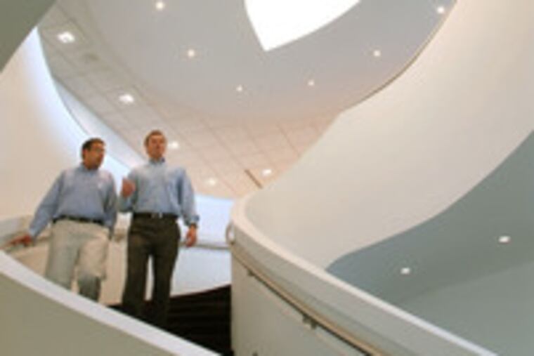 Maximum use of natural daylight is the objective behind the innovative system in the Cira Centre office of SCA Americas.
