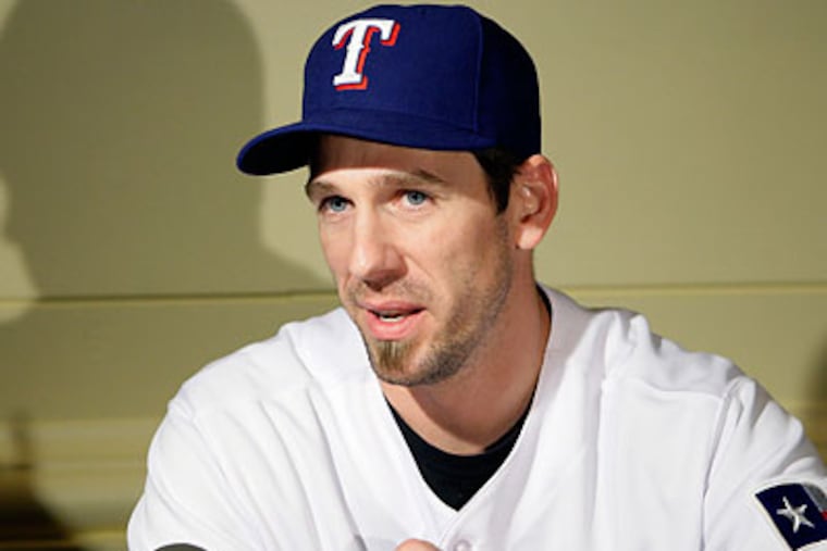 Suitors across baseball are lining up to try to sign Cliff Lee. (Tony Gutierrez/AP file photo)