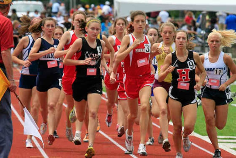 Haddonfield's Mia Spinelli (9) is amid a pack of Group 2 runners at the start of the 3,200.
