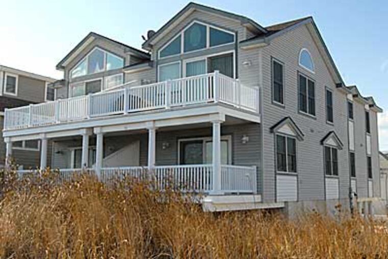 Joseph F. Forte's beachfront Sea Isle home on 55th St. He's accused of stealing millions from investors to finance his lifestyle. (April Saul / Staff Photographer)