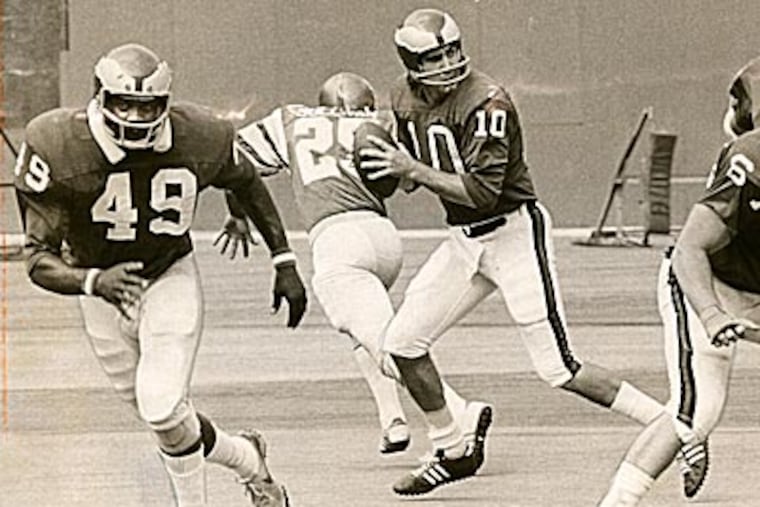 Mike Boryla (10). (Inquirer file photo)