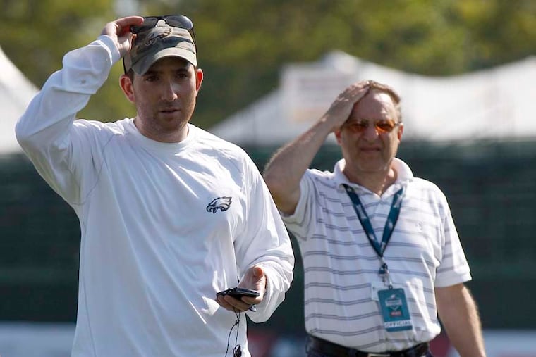 Joe Banner (right), during his time with the Eagles, talks on the podcast about how Howie Roseman came to the Eagles organization.