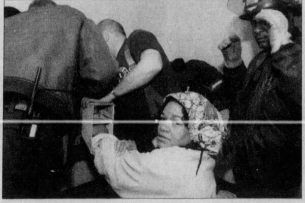 Hand Stuck In Finger stuck in laundry ruined Philadelphia woman's Thanksgiving in 1996