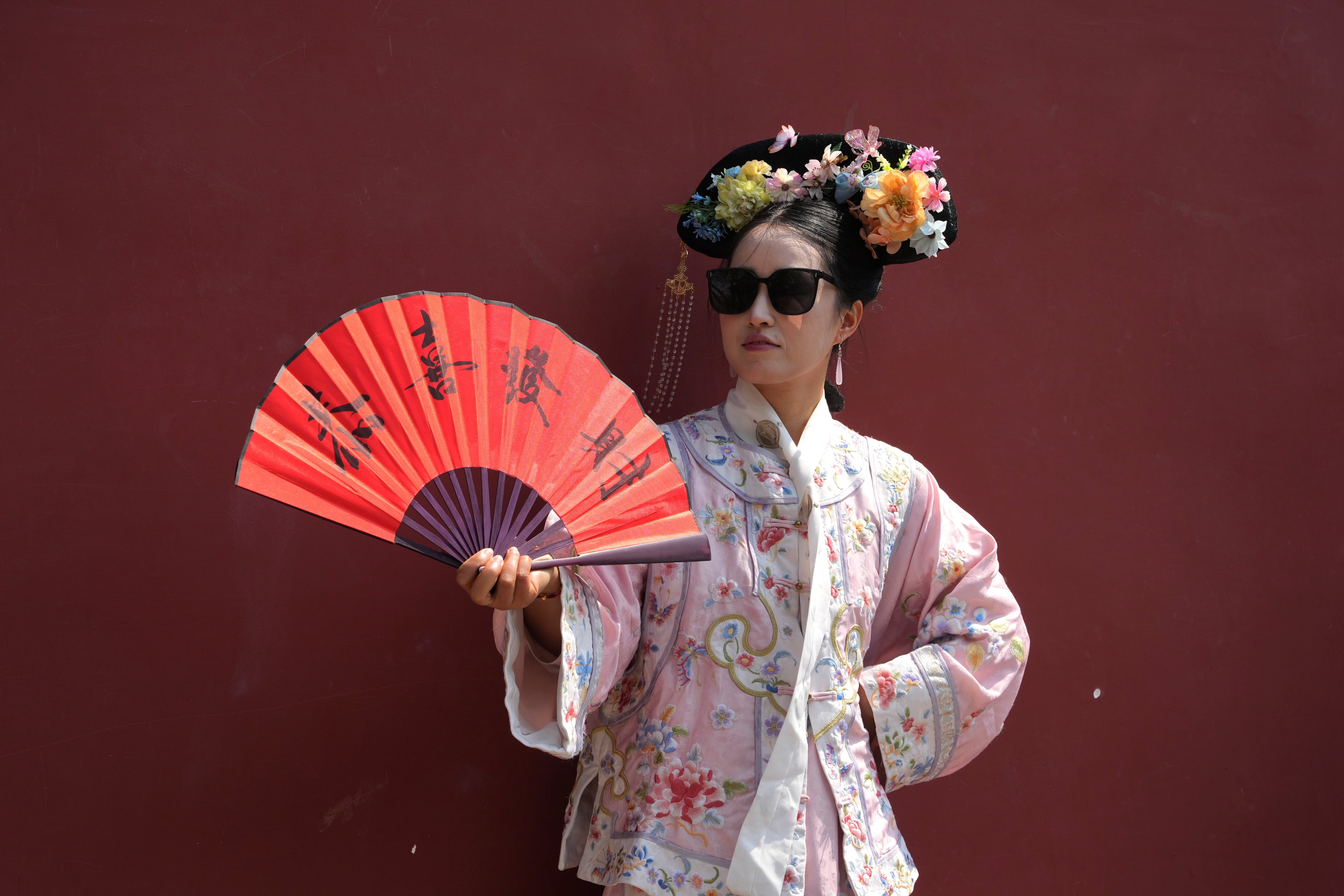 Beijing's Costume Studios Cash In on Young Tourists' Hunger for Imperial China
