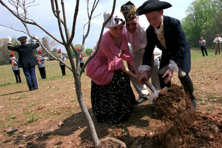 The 2002 groundbreaking ceremony at the Paoli Battlefield site in Malvern.