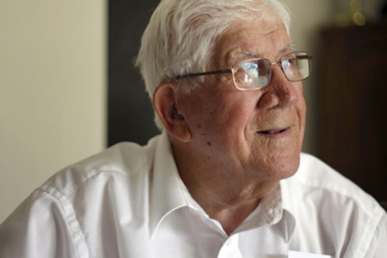 Frank Lattore, A WWII Army vet who was part of the D-Day invasion of Normandy. (Laurence Kesterson / Staff Photographer)