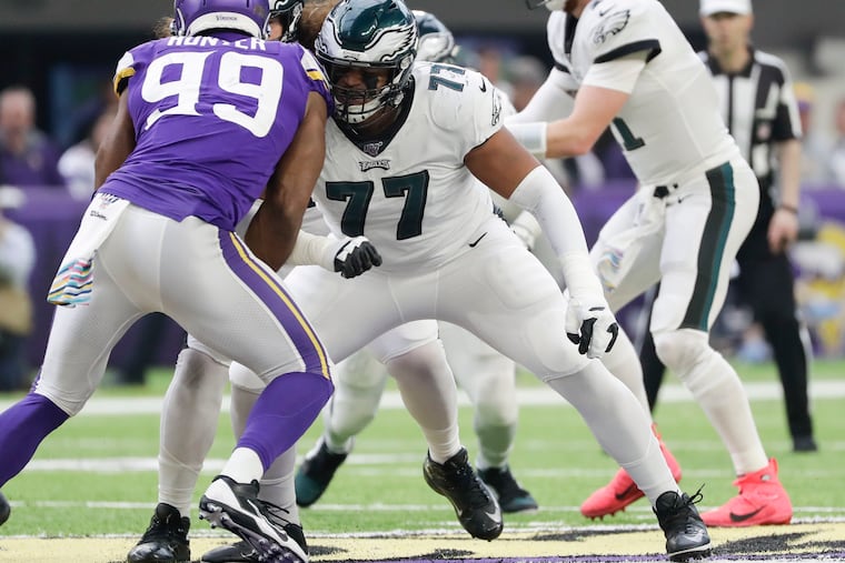 Eagles offensive tackle Andre Dillard blocks Minnesota Vikings defensive end Danielle Hunter.