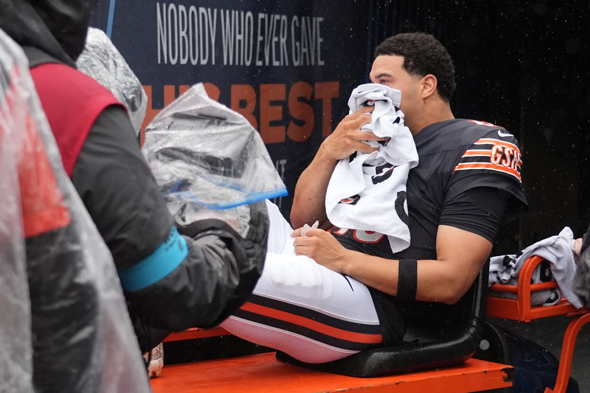 Bears coach Ben Johnson not ruling out QB Caleb Williams against Eagles