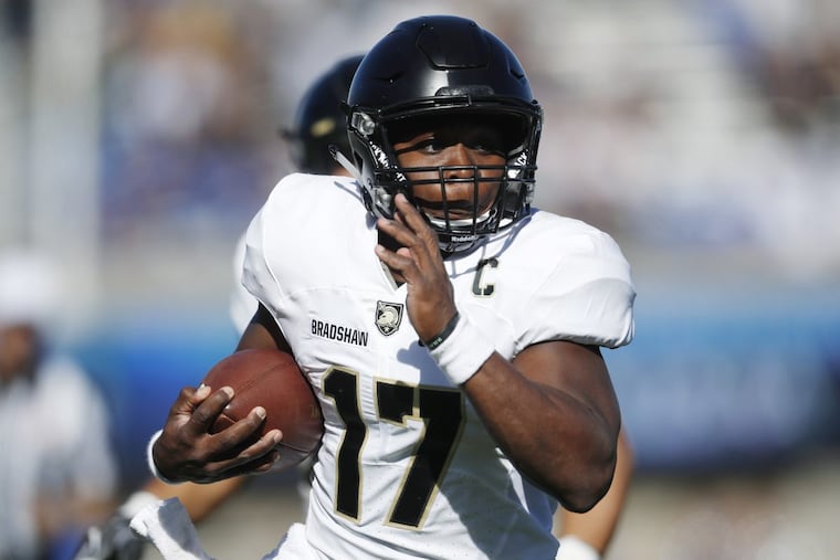 Army quarterback Ahmad Bradshaw, running against Air Force on Nov. 4.