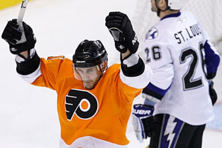 Blair Betts scored twice against the Lightning in Saturday's 4-1 victory. (AP Photo/Matt Slocum)