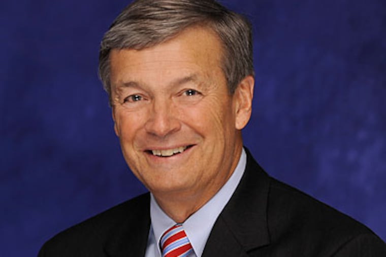 Jerry Clothier served an instrumental role in financial matters for the Phillies' charitable works. (File photo)