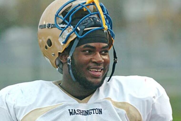 George Washington High School's Sharrif Floyd plans to sign a letter of intent to Florida on Wednesday. (Clem Murray / Staff Photographer)