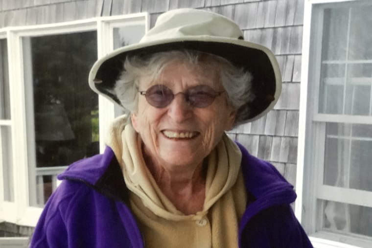 Ms. Lincoln Grossman saw clients in her private practice in Merion Station and Wynnewood for more than 50 years.