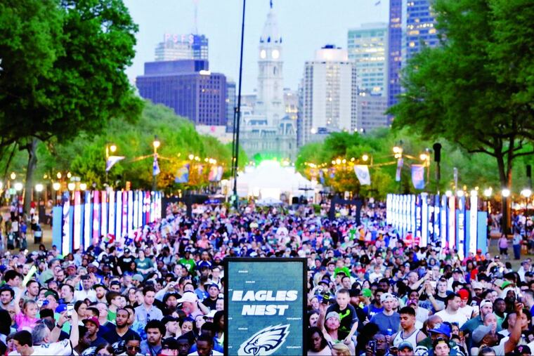 Verizon, AT&T and other companies have boosted wireless networks on the Benjamin Franklin Parkway for events such as the 2017 NFL draft. But the Eagles Parade crowds could be unprecedented and spread along a five-mile parade route.
