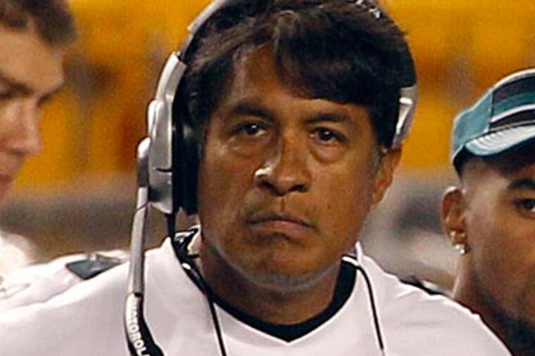 Is Juan Castillo really in charge of the Eagles' defense? (Yong Kim/Staff Photographer)